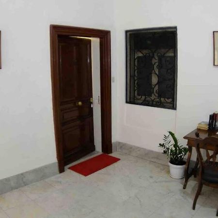 Beautiful Apartment Next To Piazza Di Spagna Rome Exterior photo