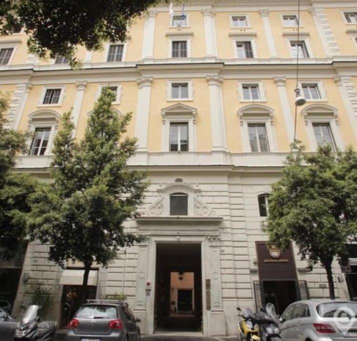 Beautiful Apartment Next To Piazza Di Spagna Rome Exterior photo
